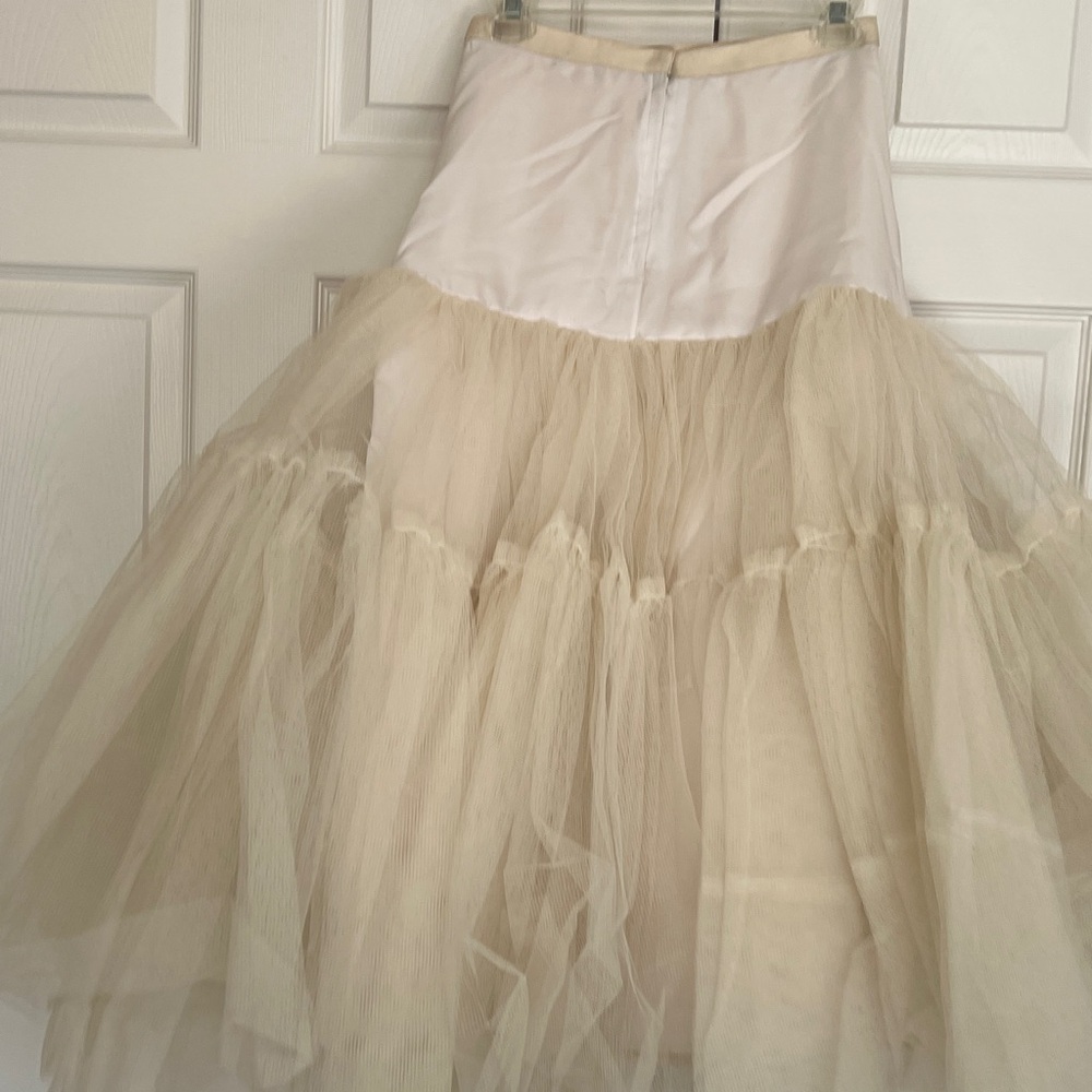 Vintage Elegant Cream A-Line layered Tulle petticoat Full Skirt waist 26" - Picture 15 of 17